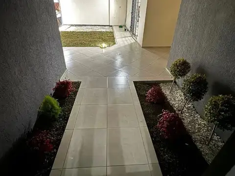 EXCELENTE DEPARTAMENTO MONOAMBIENTE EN MORON