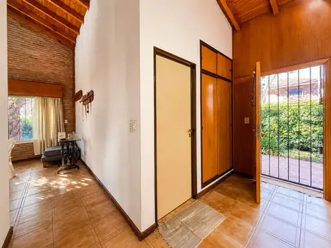 Casa en Venta en Villa Adelina, USD 489.000