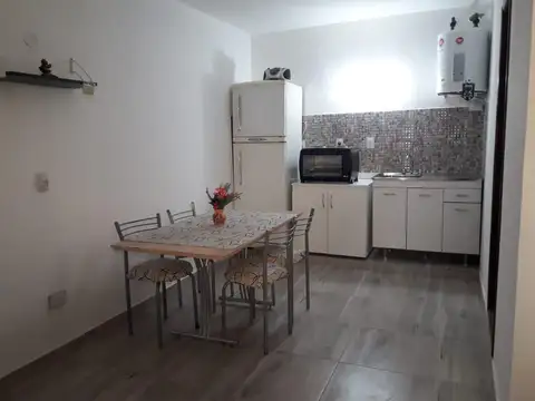 140 e/ Avenida 3 y Avenida 4