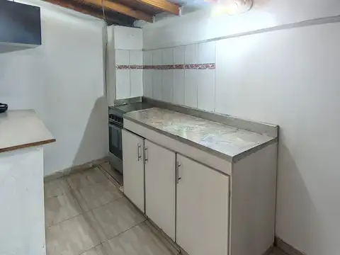 Casa 6 ambientes con 2 baños