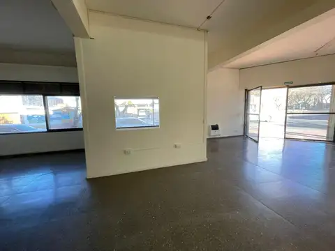 LOCAL DEPOSITO EN ALQUILER 200ms2 GODOY CRUZ