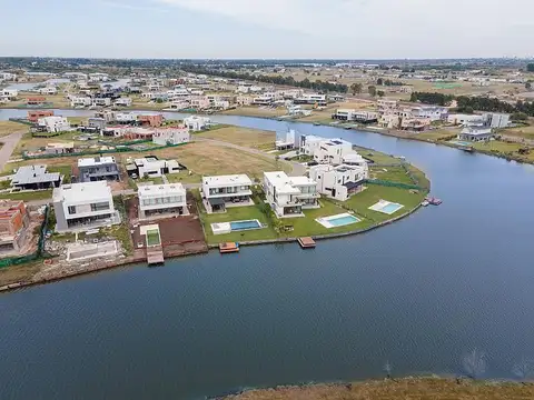 Terreno en Venta de 702,0 m2