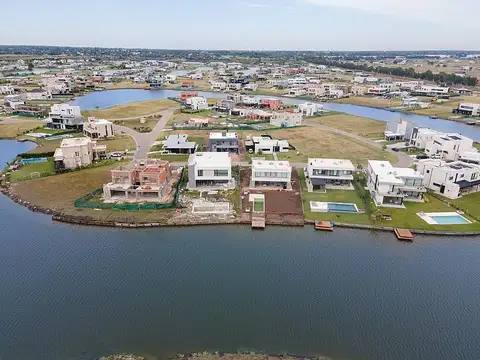 Terreno en Venta en Berazategui, USD 72.000