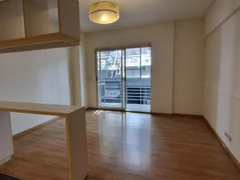 Departamento en Alquiler en Colegiales, $ 700.000