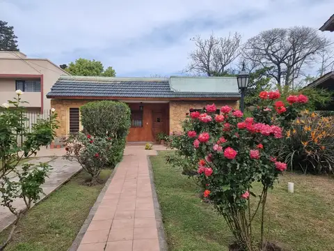 Hipólito Yrigoyen 1800