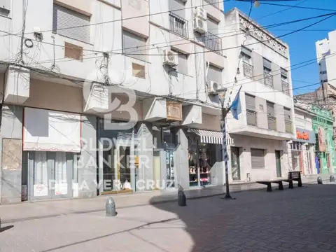 Departamento en venta 3 dormitorios, San Martin esquina Suipacha