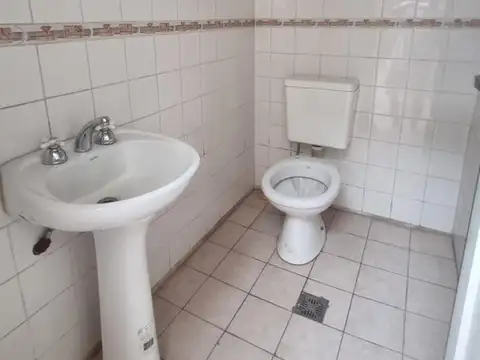Galpon en Alquiler en Godoy Cruz, $ 890.000