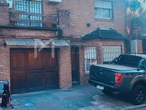 esteban echeverria 2300