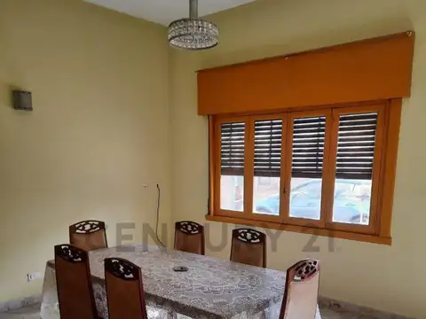 VENTA CASA 4 AMB EN JOSE LEON SUAREZ