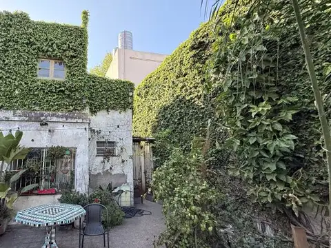 Casa en venta 6 ambientes Villa del parque