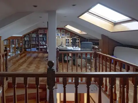 Casa 5 ambientes con 3 baños