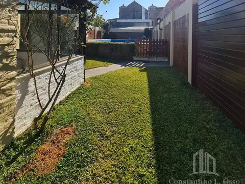 Casa 5 ambientes con 1 baño