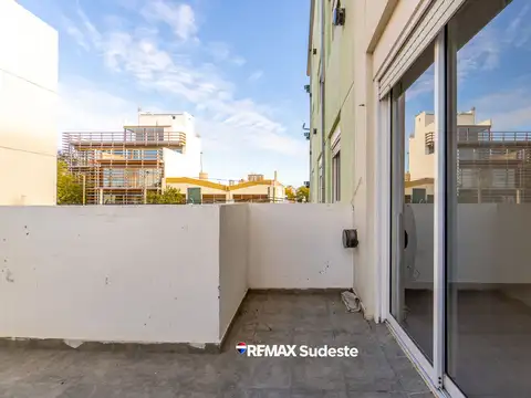 VENTA DEPARTAMENTO CON BALCON A METROS DEL CENTRO