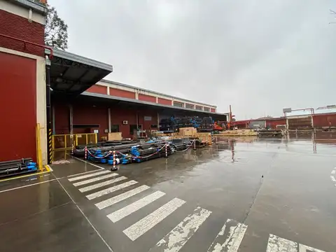 Planta Industrial 5945 m² Cub. en Fracción 12.239 m² - San Justo