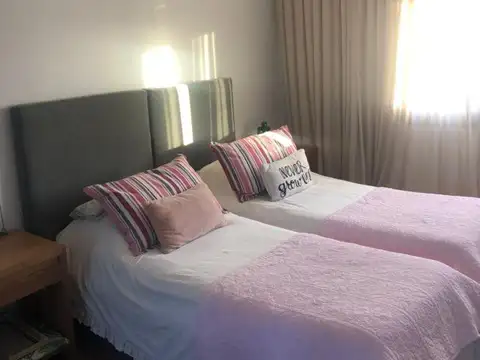 Casa en Alquiler Temporal de 4 dormitorios