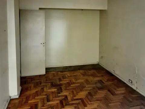 Jorge Newbery 3800, Piso 0