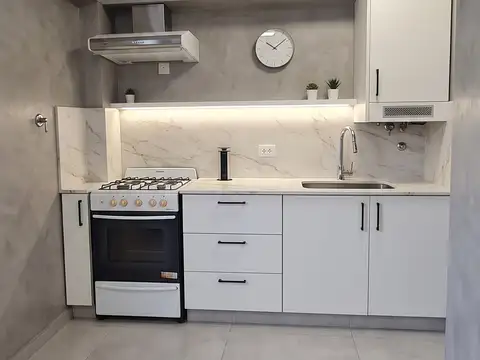 PB  de 2 ambientes , lavadero y patio para refaccionar. APTO CREDITO.