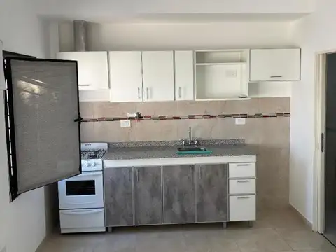 PRECIOSO MONOAMBIENTE CON COCHERA! PB F