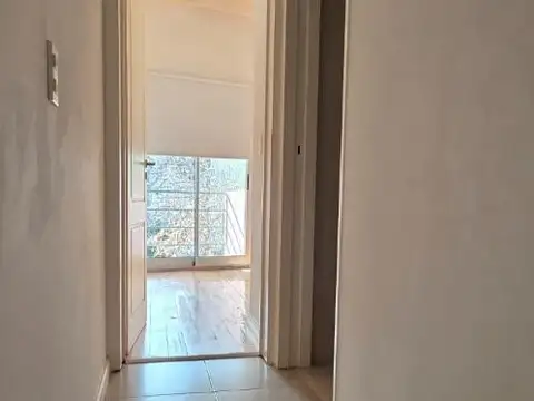 Hermoso departamento en alquiler de 2 ambientes CON cochera