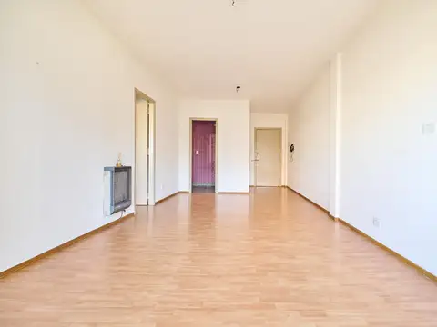 Venta Departamento 4 ambientes Ramos Mejía con balcón lavadero Apto crédito Excelente ubicación