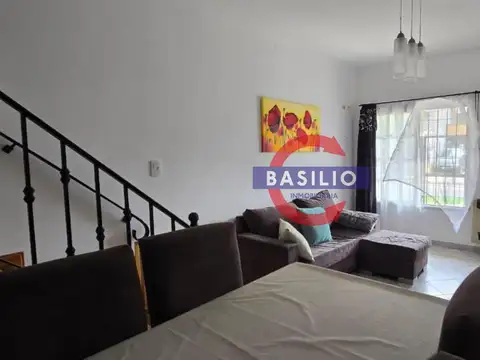 Depto Tipo Casa en Venta con 2 cocheras