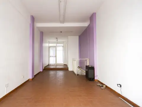 Local en Venta en Martinez con Subsuelo y Patio