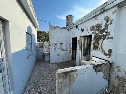 Florida 3400, Piso 0