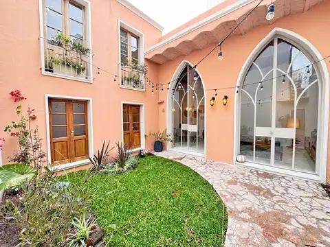 Casa de 3 dormitorios c/terraza en venta en Centro