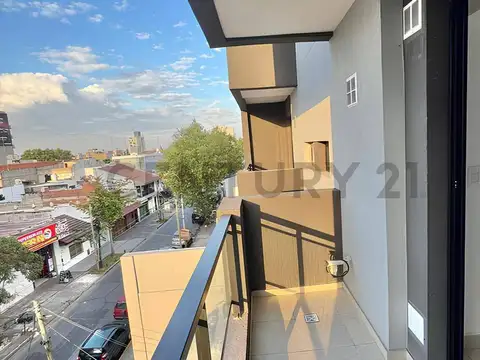 Fischetti 4700, Piso 1