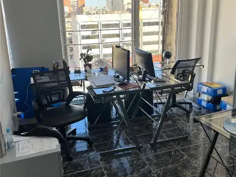Perú 300, Piso 14