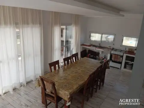 RIO DEL MEDIO 100, Piso -