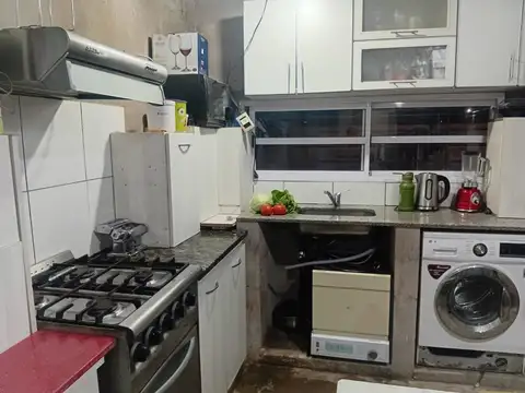 ALQUILER- CASA  MARIANO ACOSTA BARRIO SEMI CERRADO
