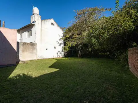 Casa tipo quincho venta Gonnet