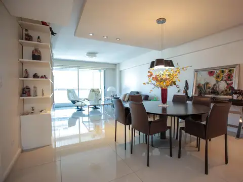 Venta - 3 ambientes con balcón - Cochera- Premium - Pileta - Belgrano Chico