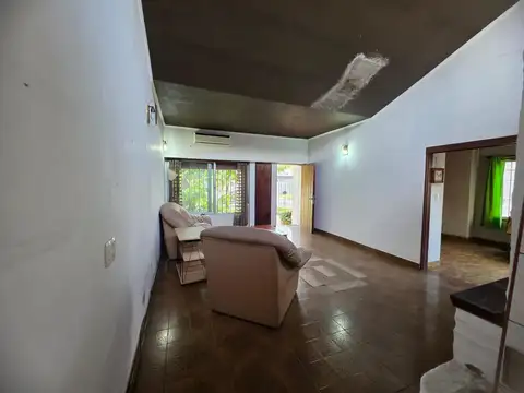 CASA EN VENTA EN LLAVALLOL