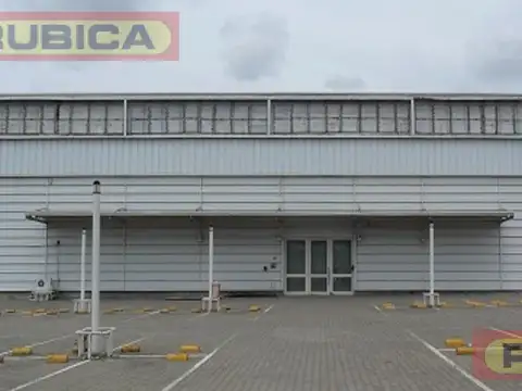 1.600 m2 Depósito en ALQUILER