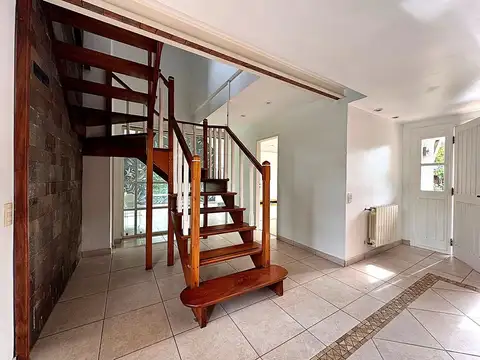 CASA VENTA 7 AMB. BCO PROVINCIA CON FINANCIACION