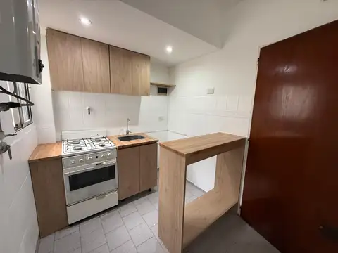 Av. Presidente Peron 4400