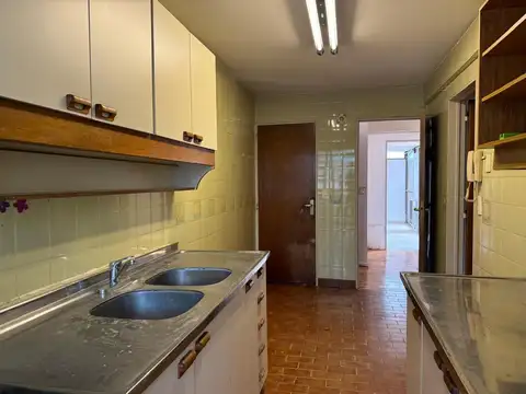 Departamento 4 ambientes con 3 baños