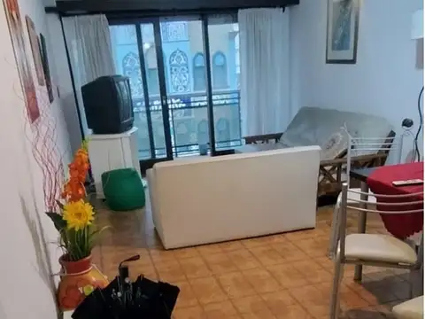 VENTA. DEPARTAMENTO 3 AMBIENTES. BOLIVAR 2500. MAR DEL PLATA