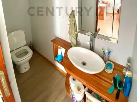 Duplex de tres dormitorios en venta en Gonnet