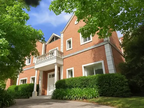 Venta casa de 6 ambientes en Ayres de Pilar