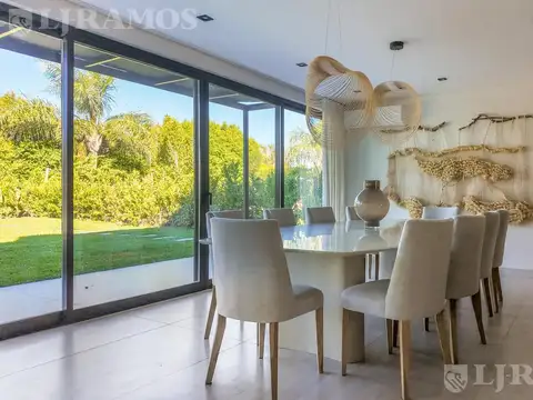 A ESTRENAR . 4 DORMITORIOS . EN VENTA EN SANTA BÁRBARA