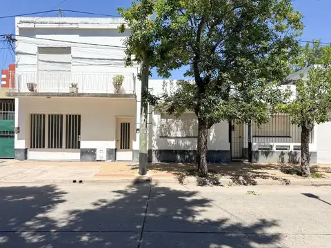 CASA EN VENTA EN PERGAMINO