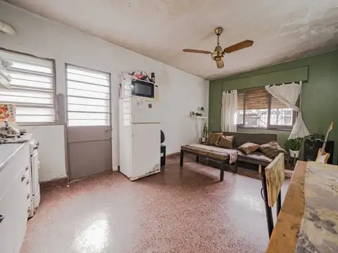VENTA CASA 4 AMBIENTES LOMA HERMOSA A REFACCIONAR