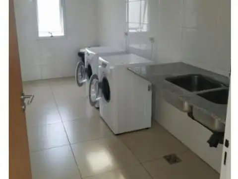 Departamento 2 ambientes con 2 baños