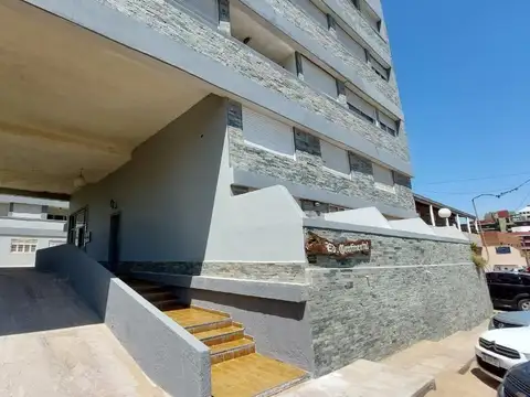 Costanera e/ Paseo 121 y 123