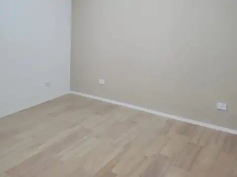 Casa 5 ambientes con 1 baño