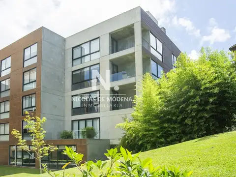 Vende apartamento en Edificio Be House, unidad de 2 dormitorios, Punta del Este