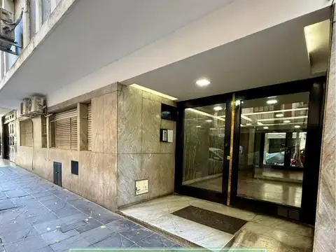 Se vende Monoambiente a refaccionar en Recoleta.